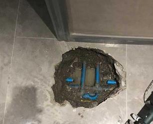 龙沙阳台漏水维修公司分享下暖气管道漏水的原因有哪些